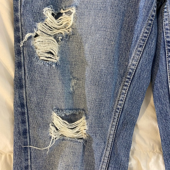 BDG Distressed Boyfriend Jeans - Picture 14 of 15
